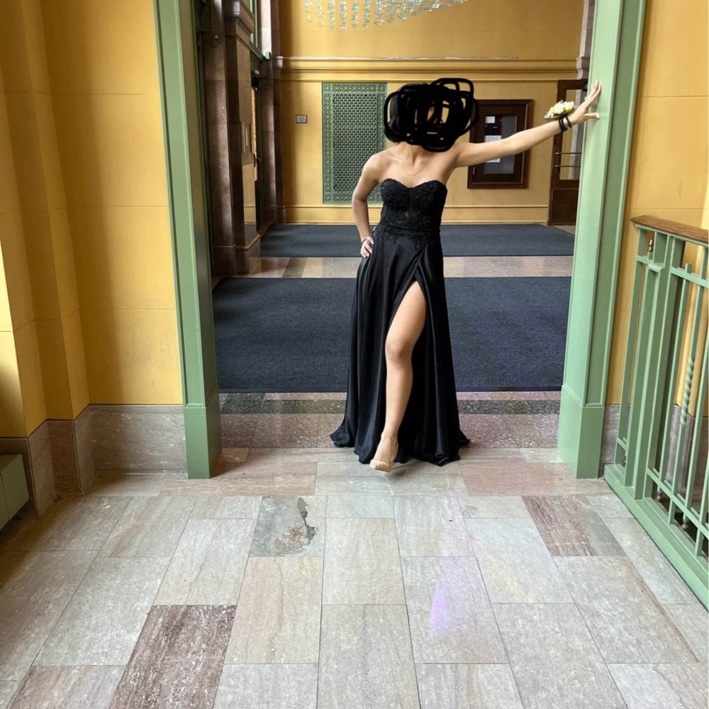 Elegant Black Strapless Gown with High Slit